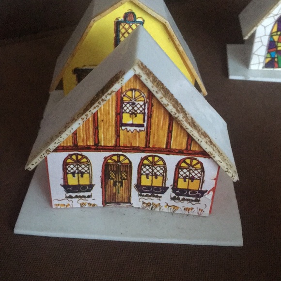 VINTAGE 🔥 Set Of  7 Pieces Christmas Village With Option to add Lights - Picture 5 of 10
